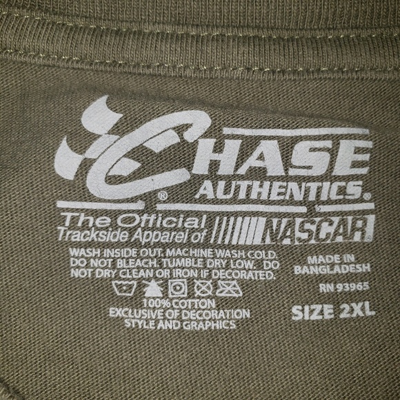 Chase Nascar Authentics T-Shirt - Picture 2 of 5
